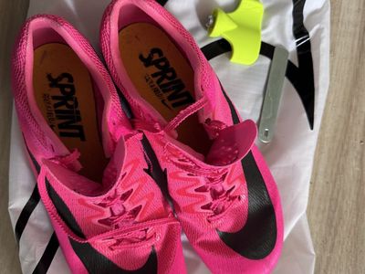 Women’s Nike Track&Field Sprint Cleats sz 8