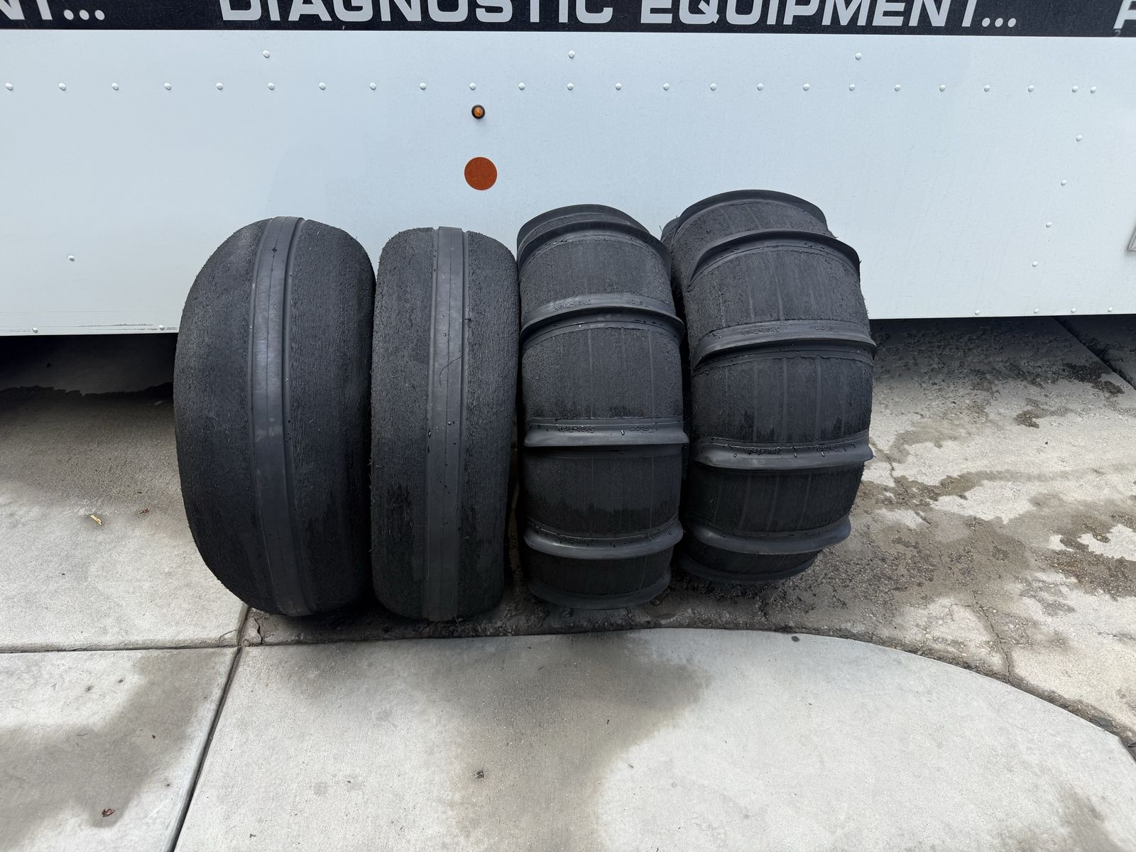 Paddles 32X12.50-15