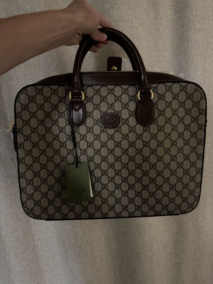 Gucci Medium GG Supreme Business Case / Briefcase – New With Tags