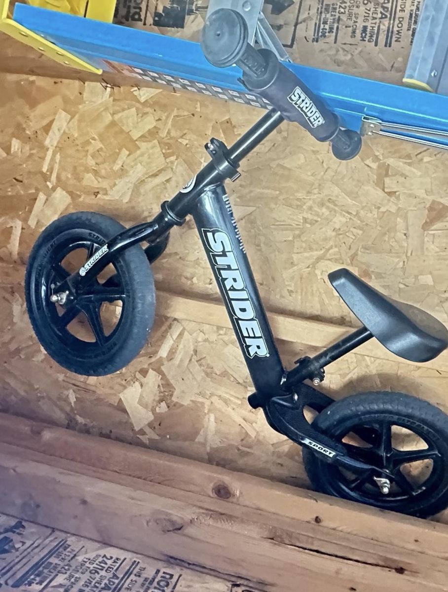 Strider Sport Balance Bike - Black, Used, Adjustable Seat, Lightweight Toddler Bike