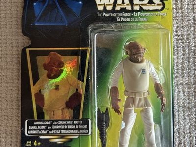 *Rare* International Version Star Wars: The Power of the Force Admiral Ackbar Action Figure with Comlink Wrist Blaster