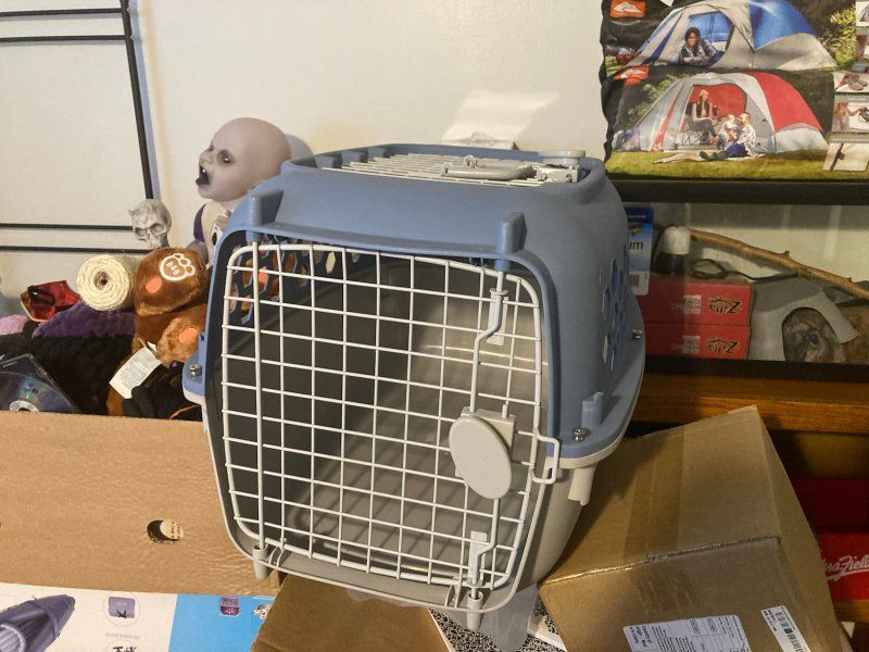 Cat carriers