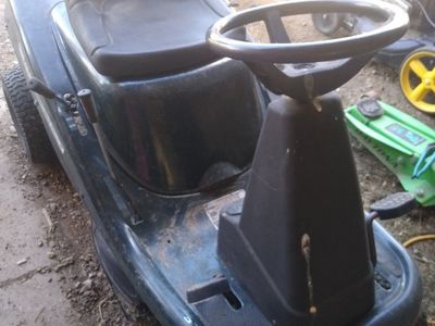 riding lawnmower