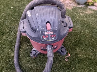 Shop-Vac 5 Gallon 2.5 Peak HP Wet/Dry Vacuum - Red & Gray, Used Condition