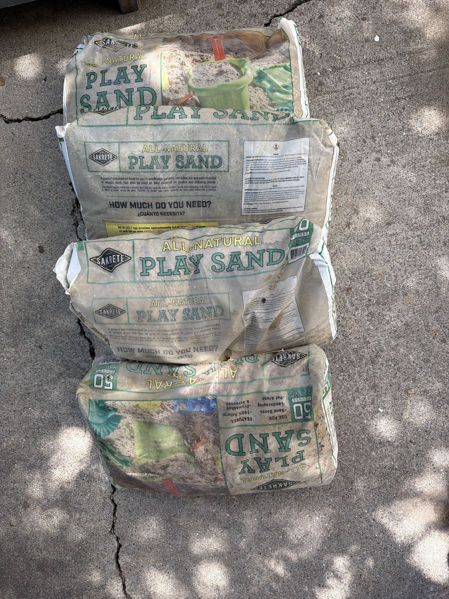 Play Sand – 4 Bags (50 lb Each) – Sandbox / Pavers
