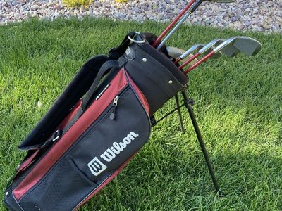 Youth Junior Golf set with stand up bag: Wilson