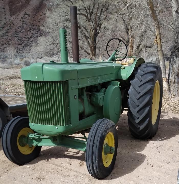 John Deere 8R