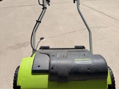 Greenworks Dethatcher