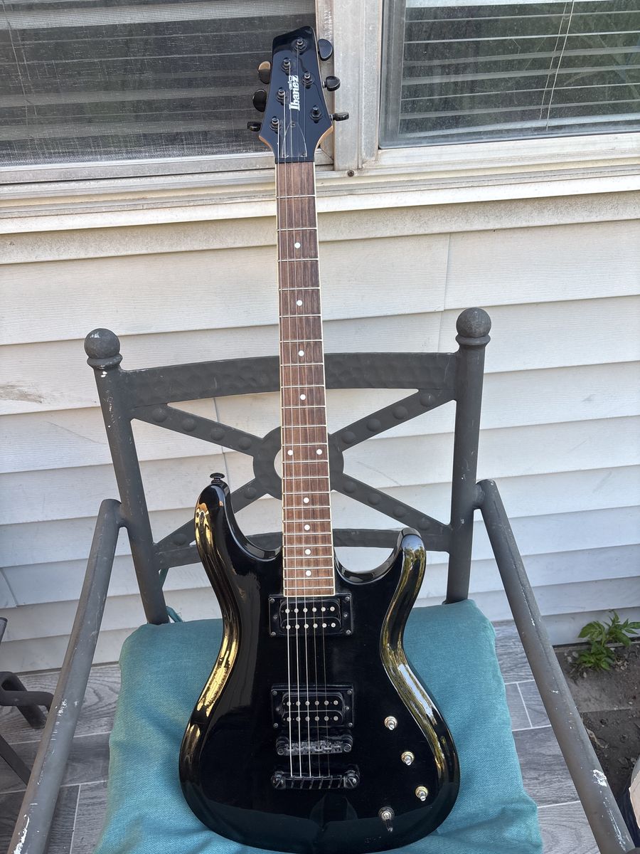 Electric guitar
