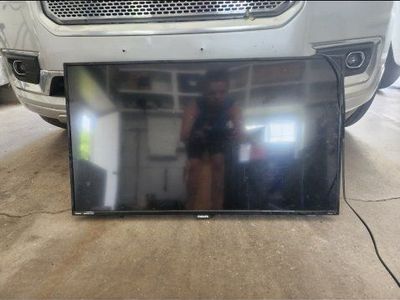 40" Phillips roku tv