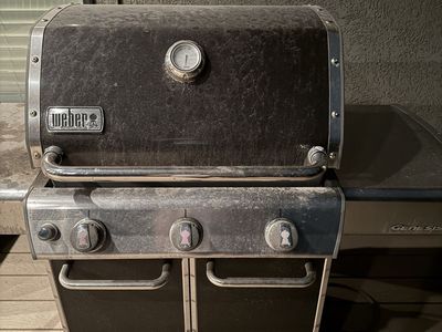 Weber Genesis 3-Burner Natural Gas Grill - Black