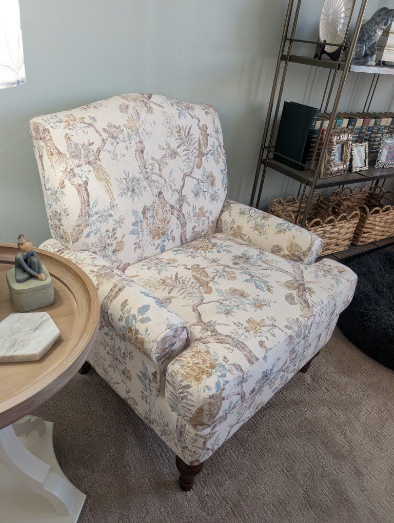 Adorable Accent Chair