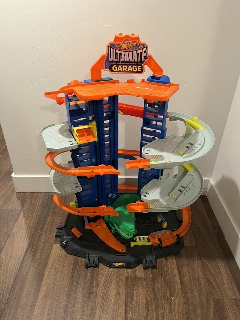 Hot Wheels Ultimate Garage