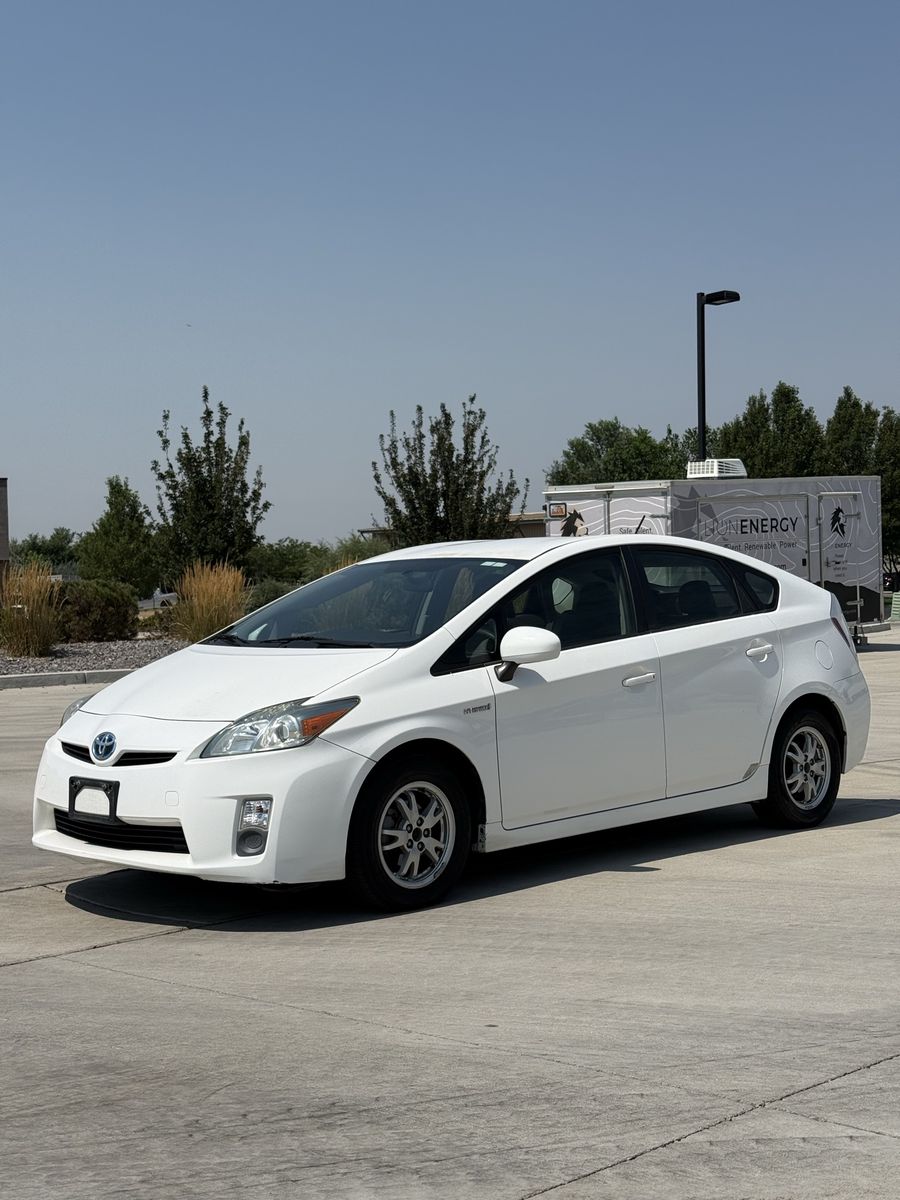 2010 Toyota Prius II