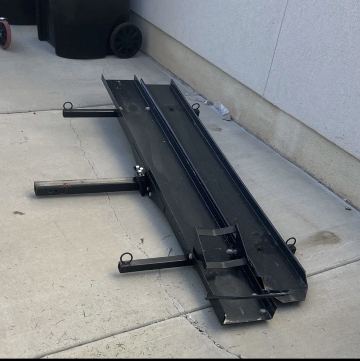 Motorcycle Bike Carrier with Ramp 2" Hitch, 600 Pound Capacity