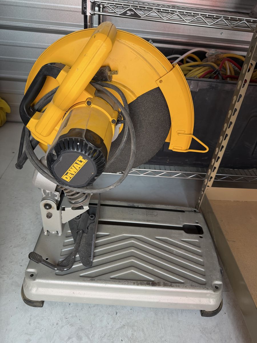 DEWALT D28715 14” Metal Chop Saw – Excellent Condition
