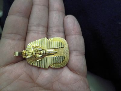 gold 10kt Egyptian pendant