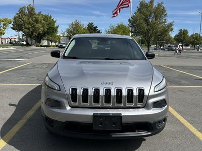 2017 Jeep Cherokee Sport
