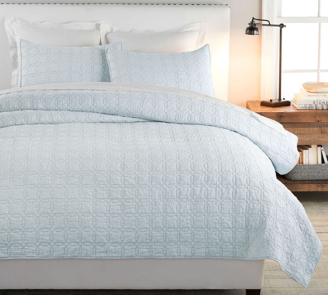 Pottery Barn King Belgian Flax Linen Quilt