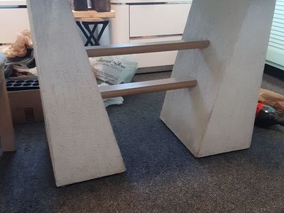 Glass top kitchen table and 6 chairs