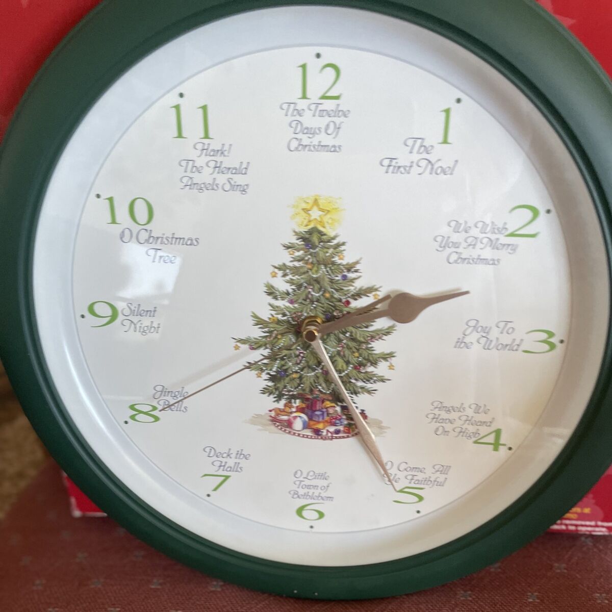 12 DAYS OF CHRISTMAS MUSICAL CLOCK