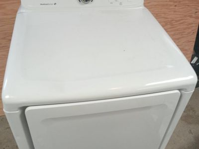 Samsung White Front-Load Clothes Dryer with Moisture Sensor (electric)