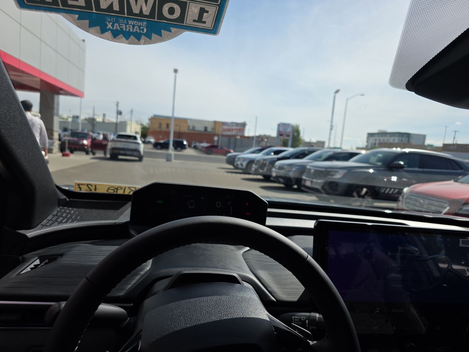 Main image 3