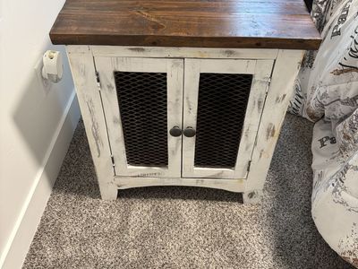 Farm house accent table / with double doors