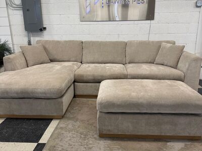 COSTCO HENREDON REVERSIBLE SOFA CHAISE W/ OTTOMAN!!