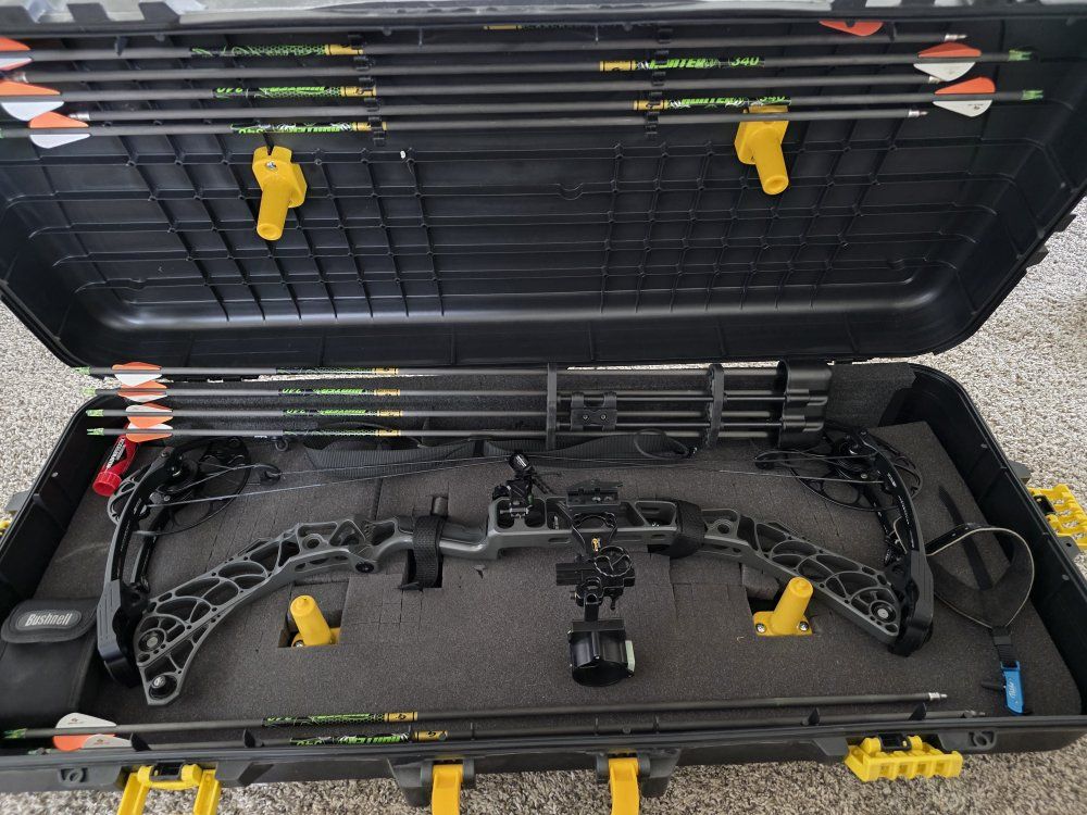 mathews V3 bow with full setup