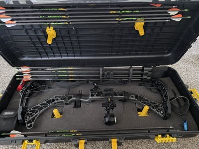 mathews V3 bow with full setup