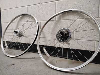 26in Electra Townie wheelset, Shimano Nexus hub