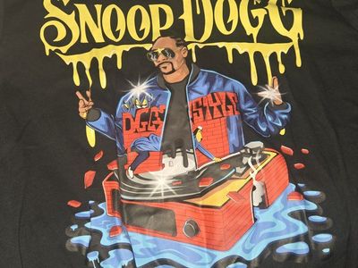 Snoop dogg t shirt
