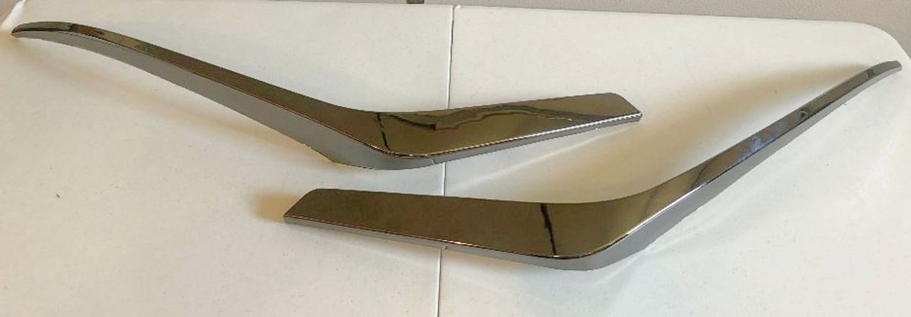 Main image 1