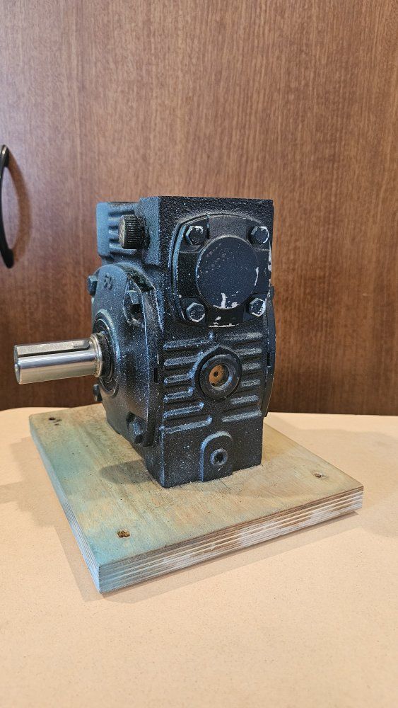 Main image 4