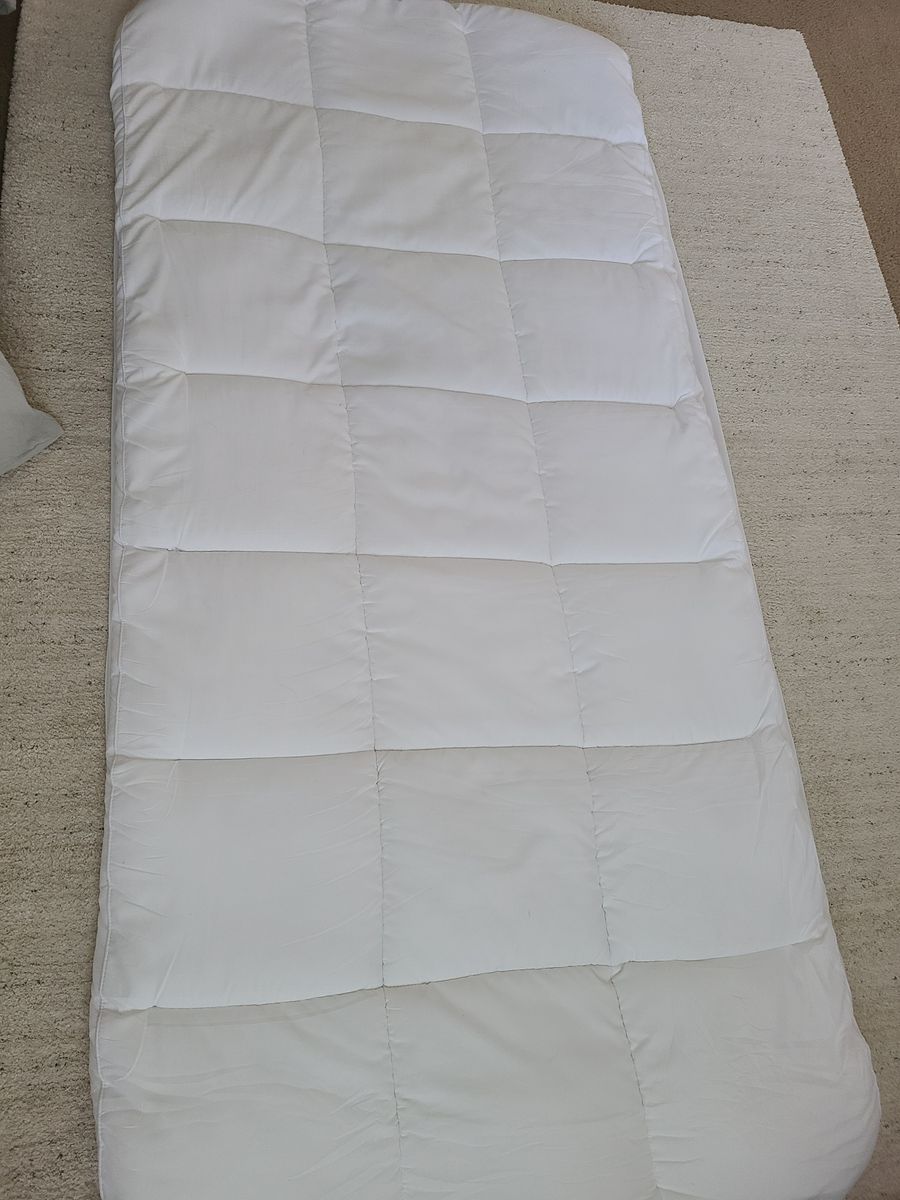 Twin size mattress pillow top fitted pad