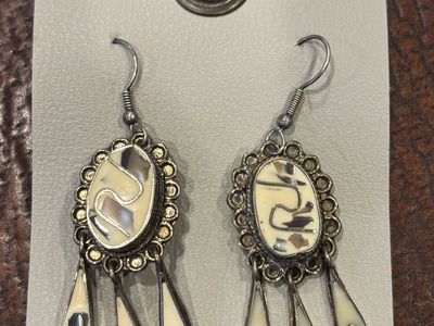 Western style earrings