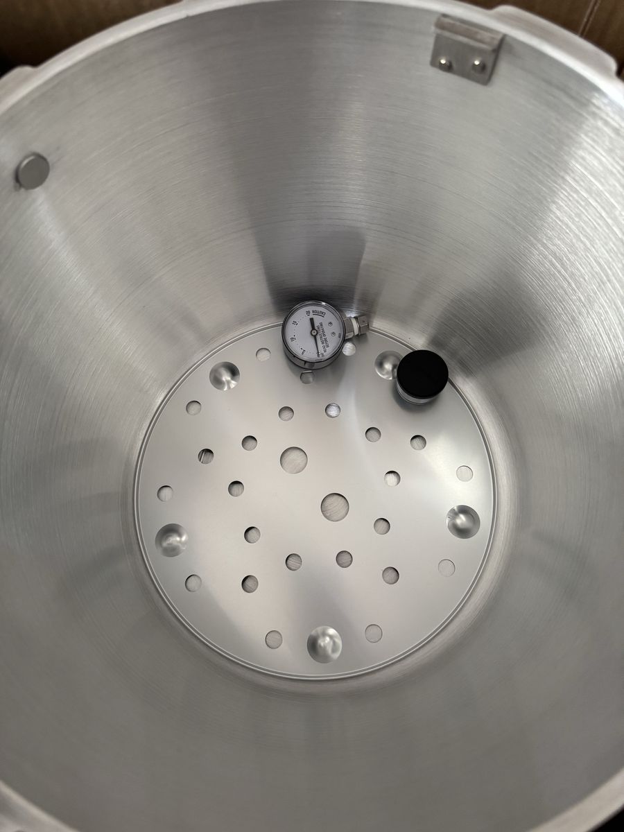 Main image 3