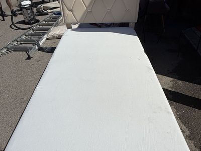 Twin bed