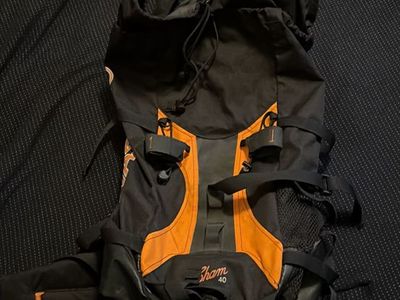 Zham 40 Outdoor Backpack Black Orange
