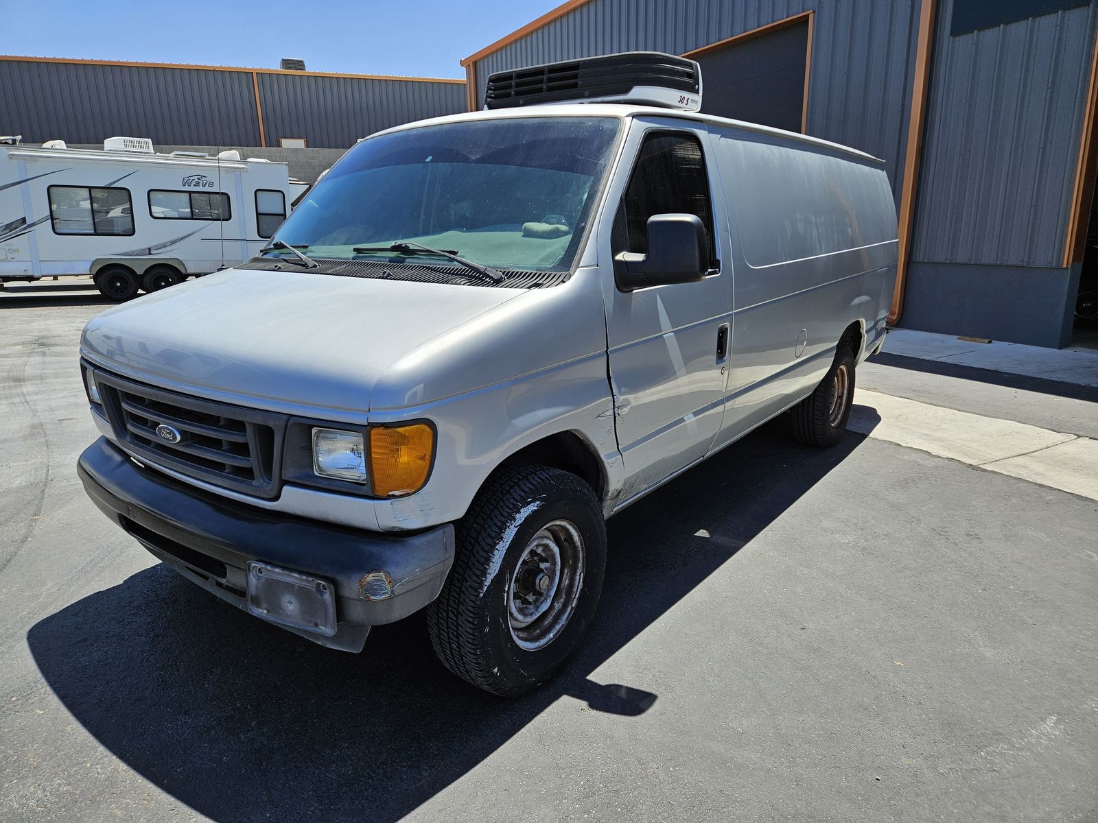 2005 Ford E-Series E-350 SD