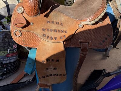 14” Corriente barrel saddle