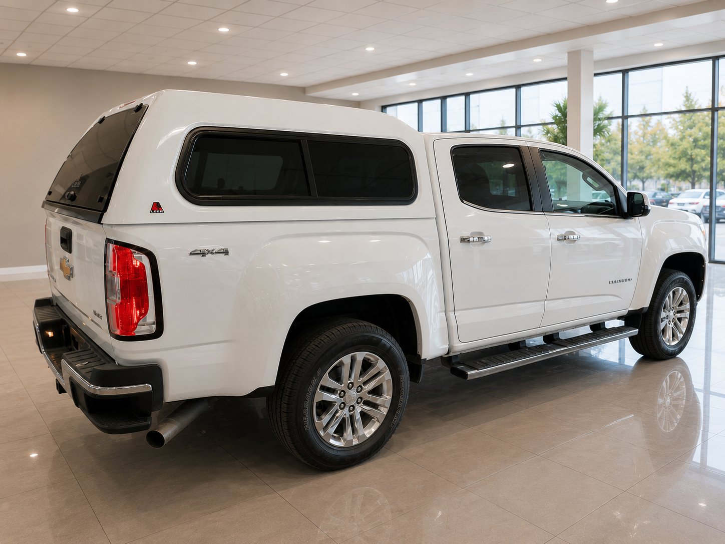 2015–2022 GMC Canyon/Chevrolet Colorado with the 5-Foot short bed LEER White Truck Shell For Sale
