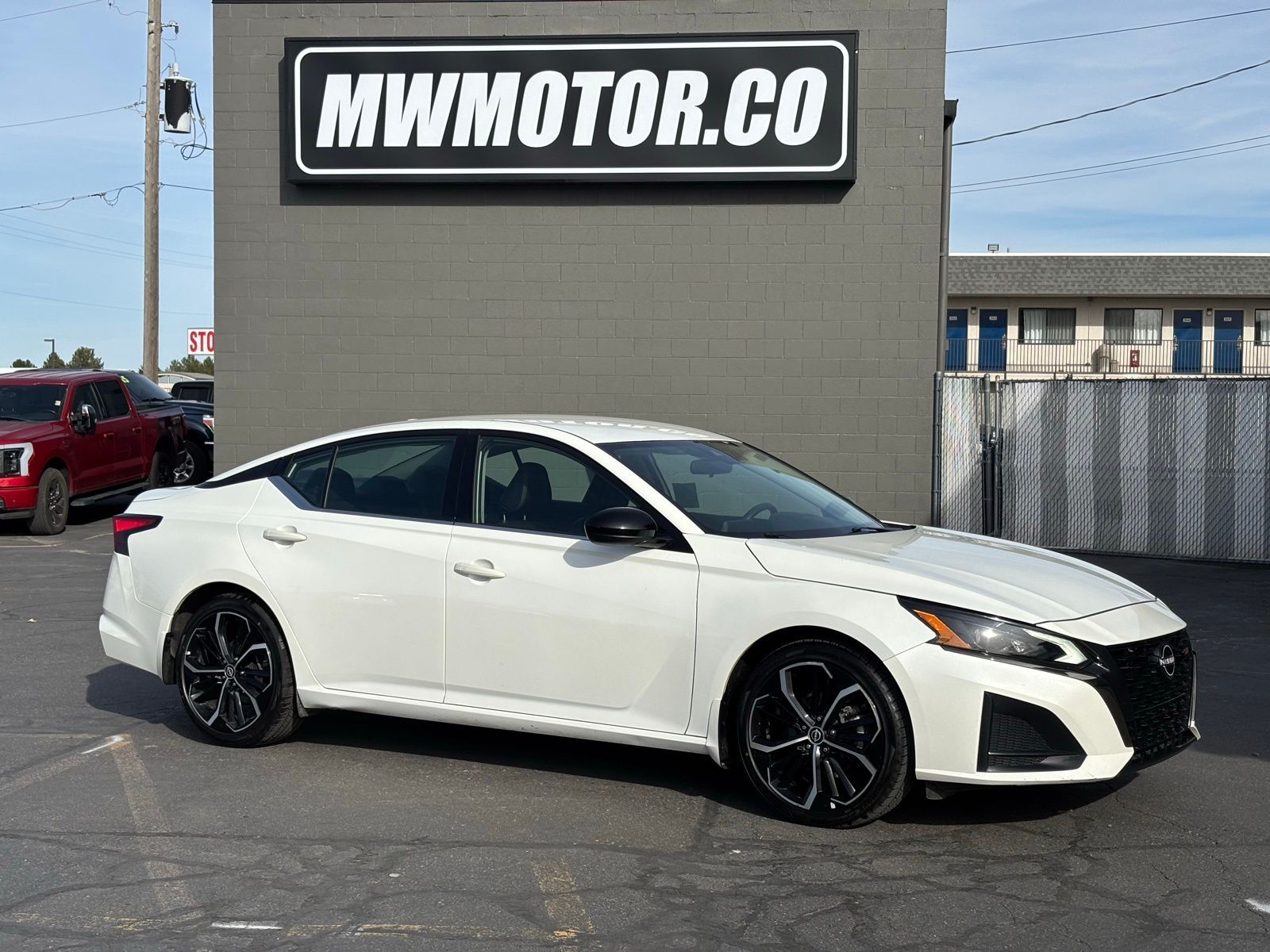 2024 Nissan Altima 2.5 SR