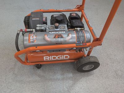 Ridgid Zero Gravity 8-gallon Air Compressor- Runs Like New