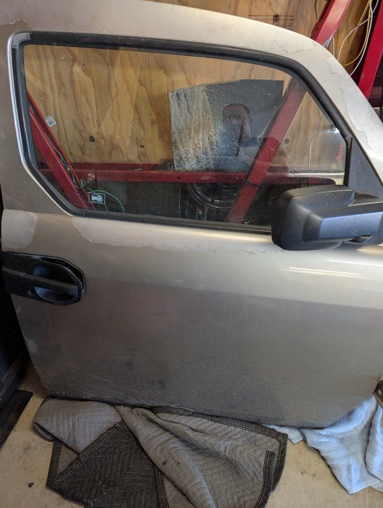 Free Honda Element Front Passenger Side Door - has rust and clear coat damage