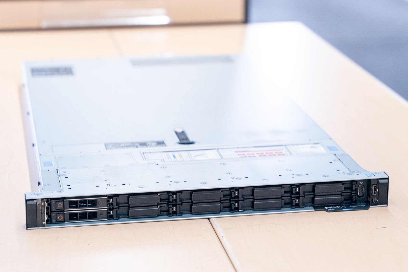 Dell Poweredge R640XL Server | 16 CPU Cores, 32GB RAM, iDRAC Enterprise, IT Mode HBA