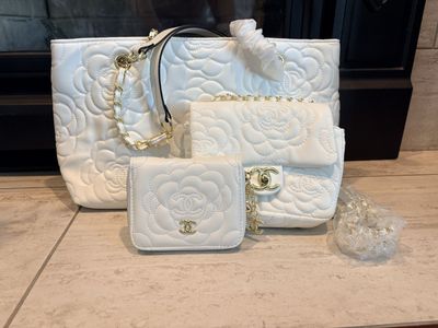Beautiful White CC Quilted Bag Set NIB 3pc