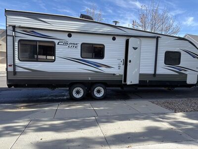 2018 Forest River RV Wildwood X-Lite 251SSXL