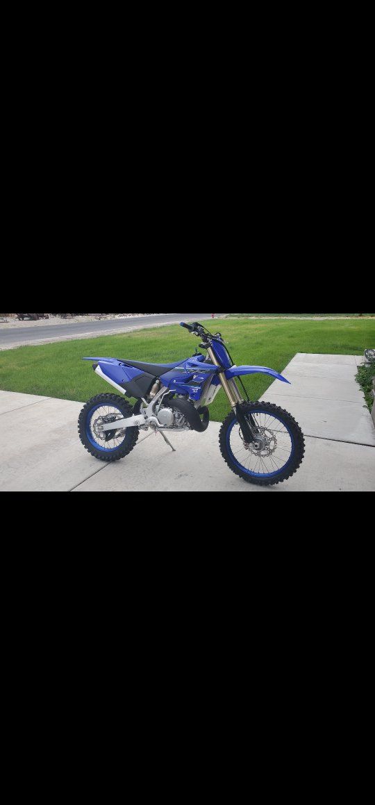 Yamaha YZ250X 2021 with lots of extras